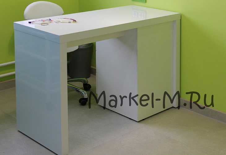 Изготовление белого маникюрного стола по индивидуальным размерам 